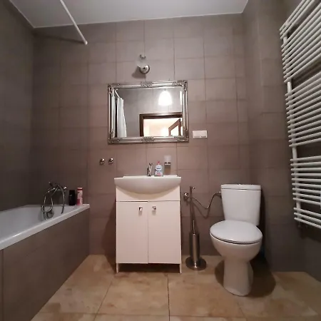 - Kamieniczka W Centrum شقة